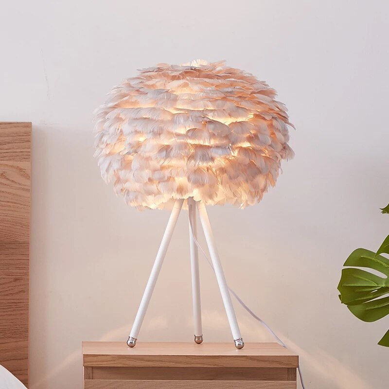 Luxury Nordic Style Hand-woven Feather Table Lamp Warm Romantic Living Room Bedroom Bedside - ktvhomes