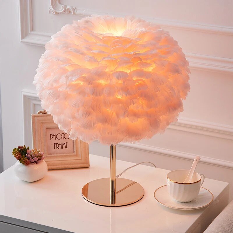 Luxury Nordic Style Hand-woven Feather Table Lamp Warm Romantic Living Room Bedroom Bedside - ktvhomes