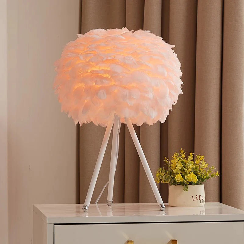 Luxury Nordic Style Hand-woven Feather Table Lamp Warm Romantic Living Room Bedroom Bedside - ktvhomes
