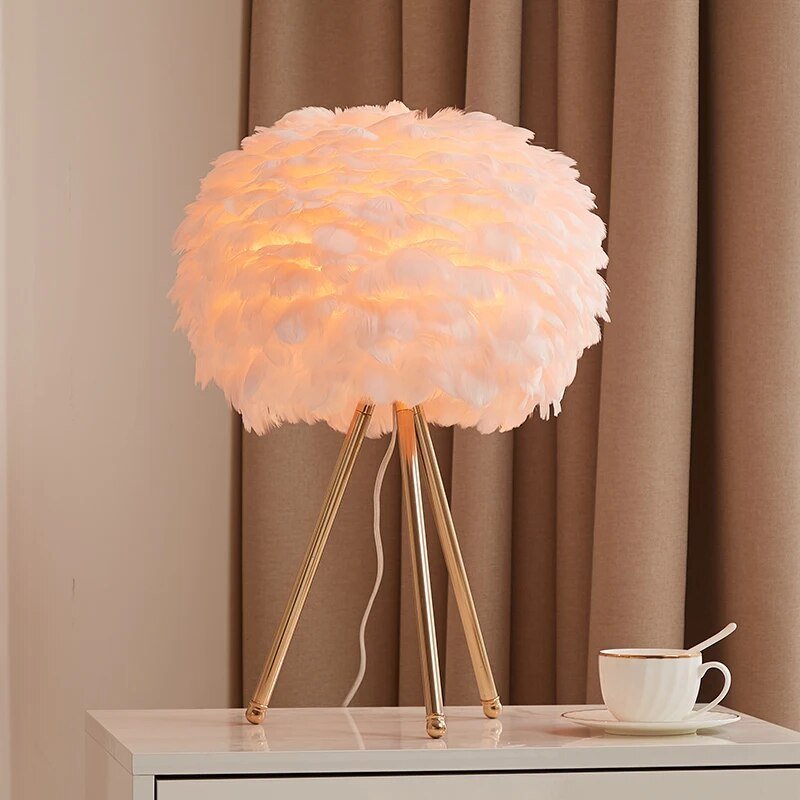 Luxury Nordic Style Hand-woven Feather Table Lamp Warm Romantic Living Room Bedroom Bedside - ktvhomes