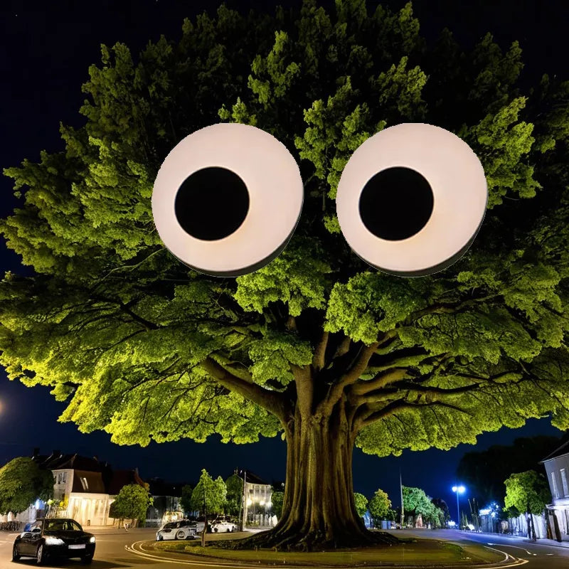 Moving Eyes Light Box