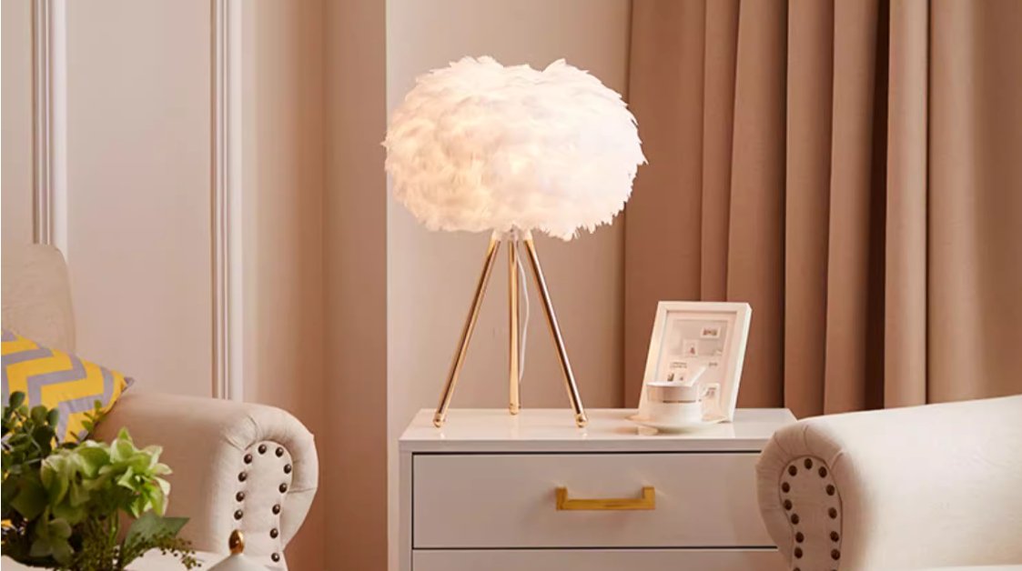 Luxury Nordic Style Hand-woven Feather Table Lamp Warm Romantic Living Room Bedroom Bedside - ktvhomes